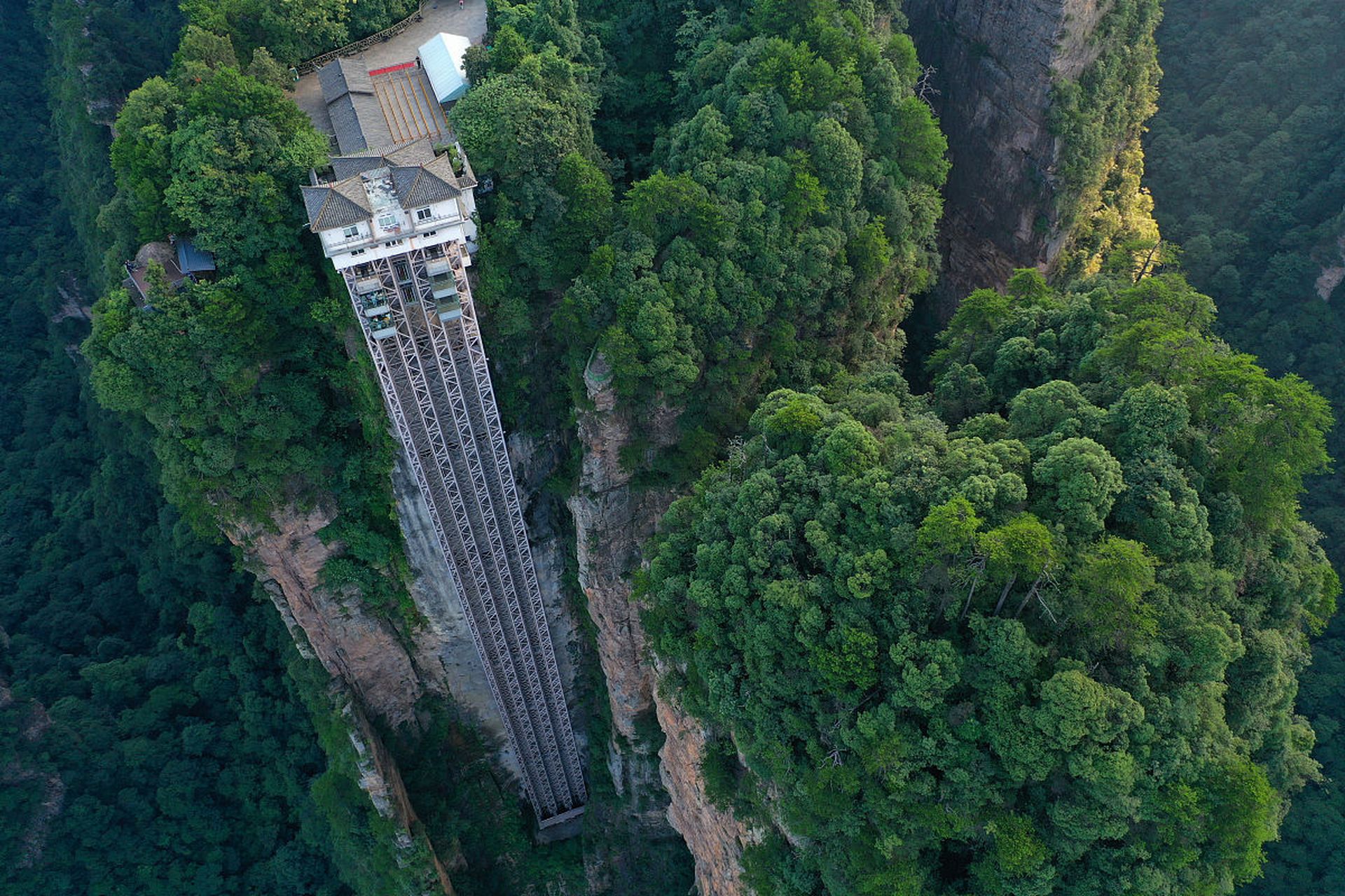 Bailong Elevator